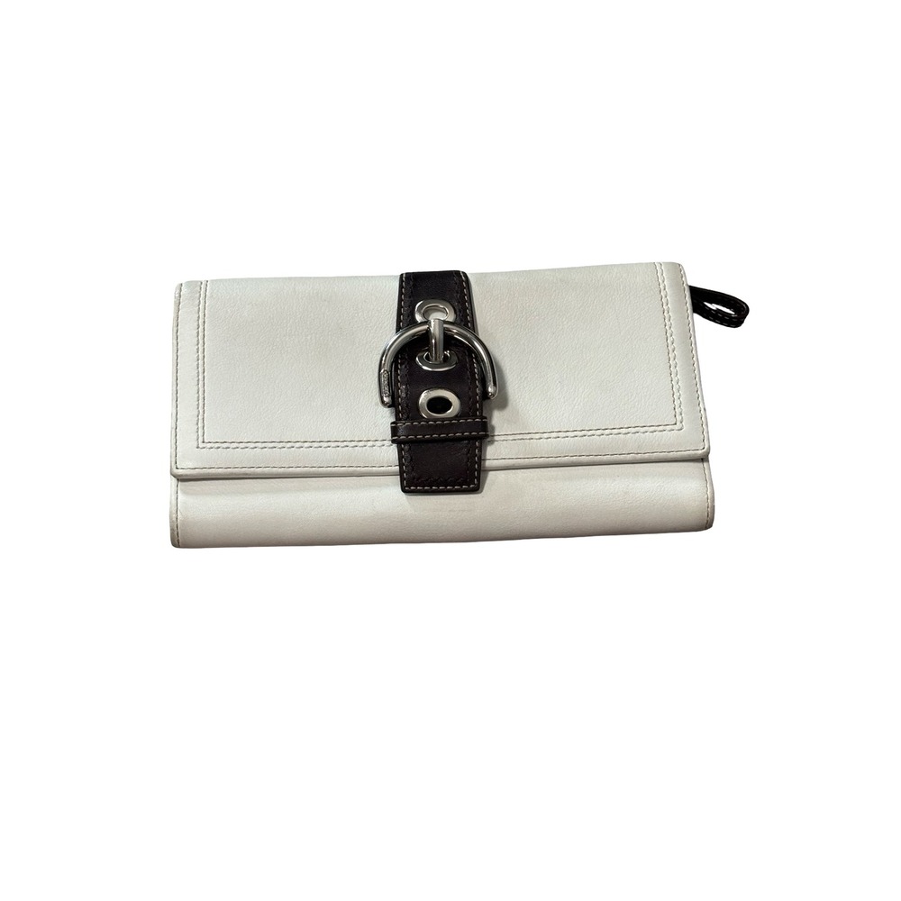 Coach Soho White Leather Buckle Slim‎ Envelope Wallet OS Silver Hardware